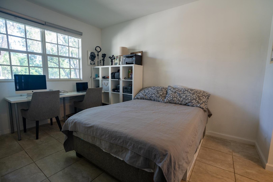 Waters Edge At Deerfield - Residential