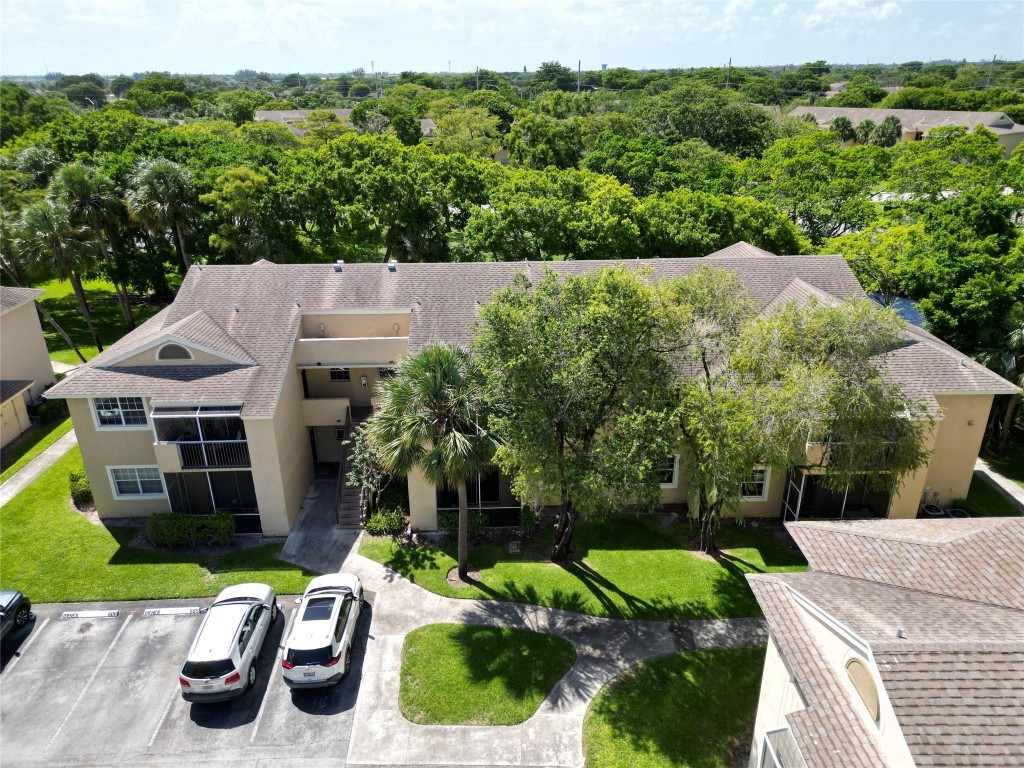 Waters Edge At Deerfield - Residential