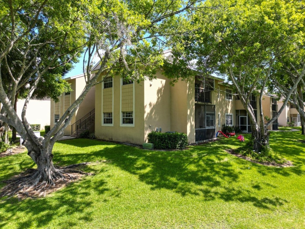 Waters Edge At Deerfield - Residential