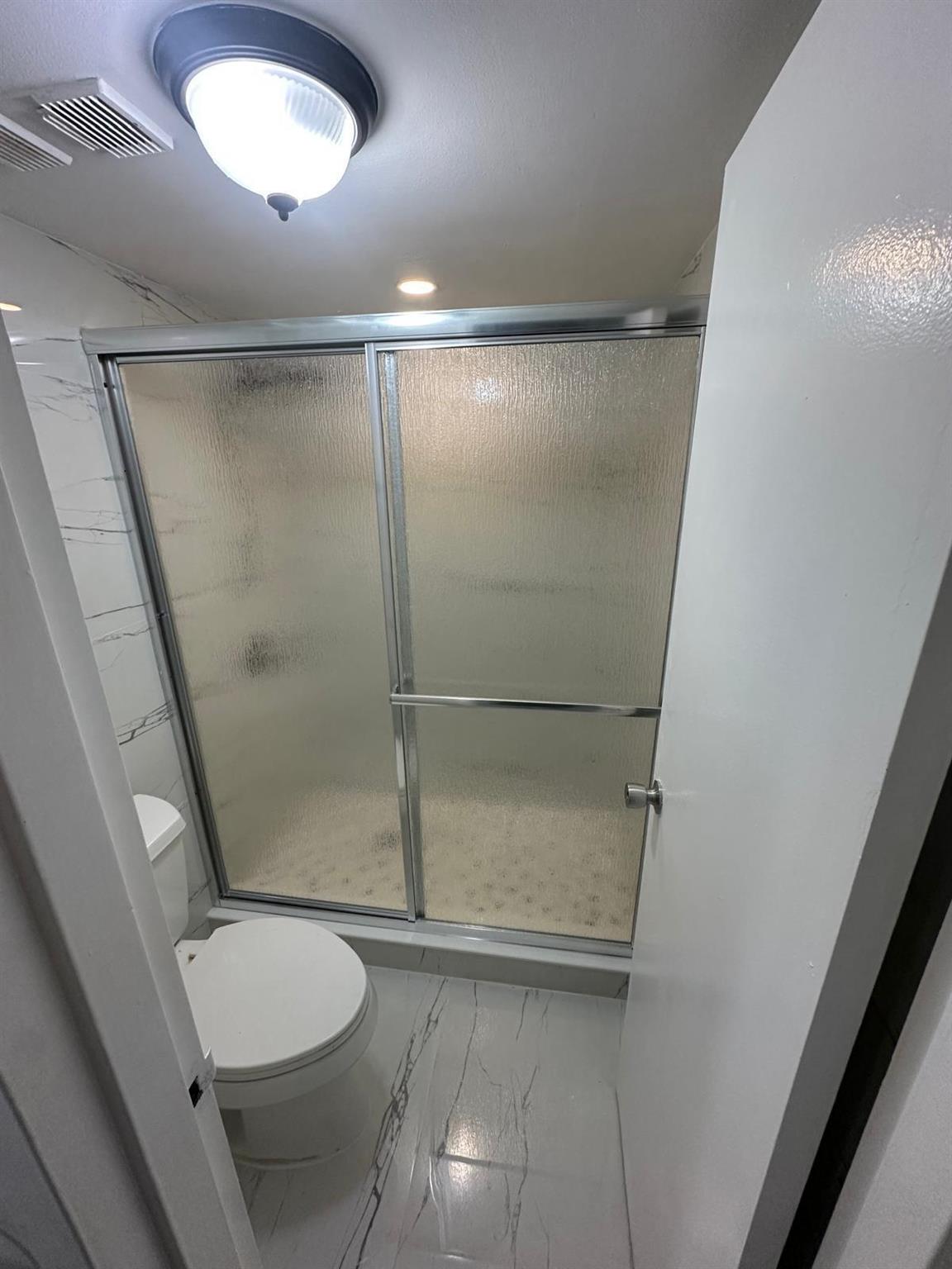 HERITAGE CIRCLE CONDO - Residential