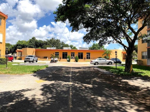 Tiny photo for 4374 NW 9th Avenue #17-3b, Deerfield Beach, FL 33064 (MLS # R11141926)