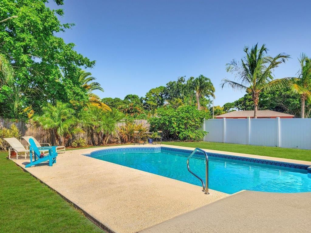 Photo of 2067 SE Triumph Road, Port Saint Lucie, FL 34952 (MLS # R10817298)