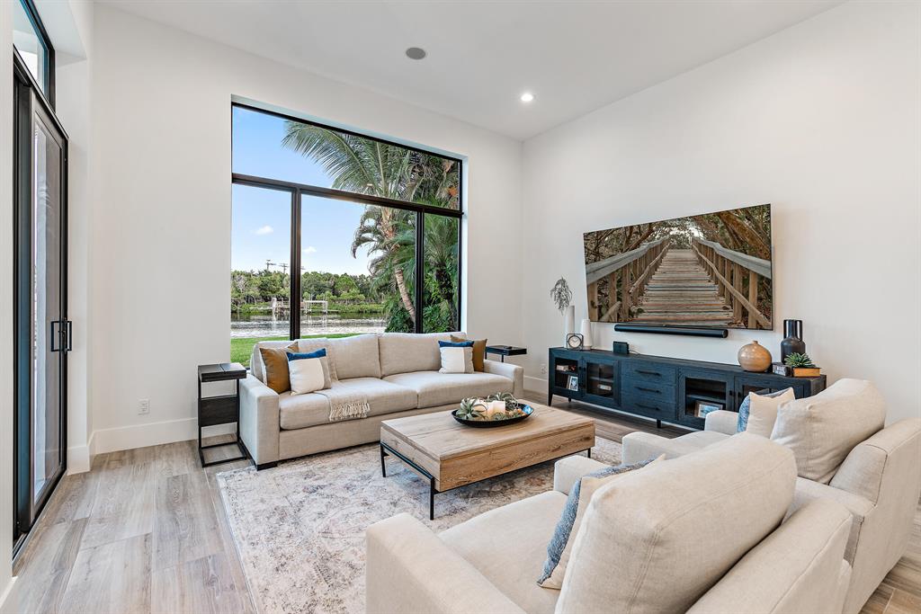 JUPITER RIVER ESTATES - Residential