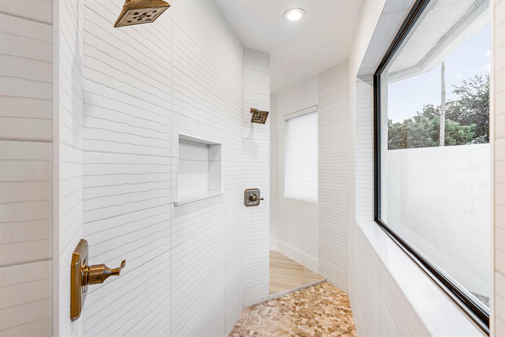 JUPITER RIVER ESTATES - Residential