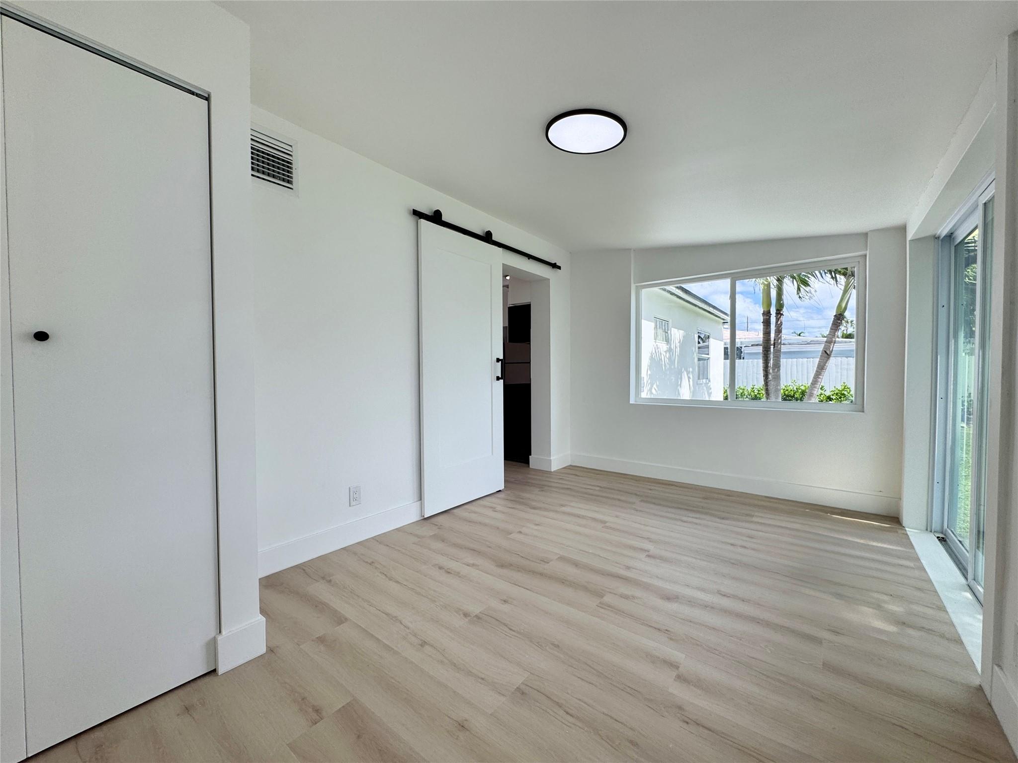 SOUTH NEW RIVER ISLES SEC - Residential Lease