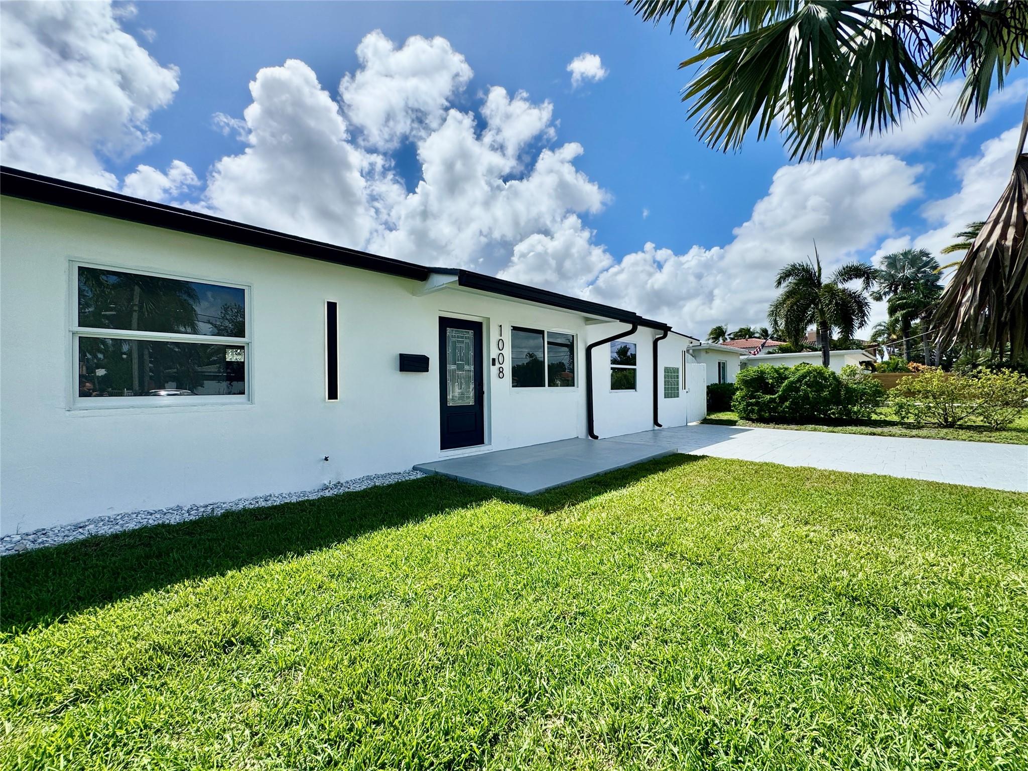 SOUTH NEW RIVER ISLES SEC - Residential Lease