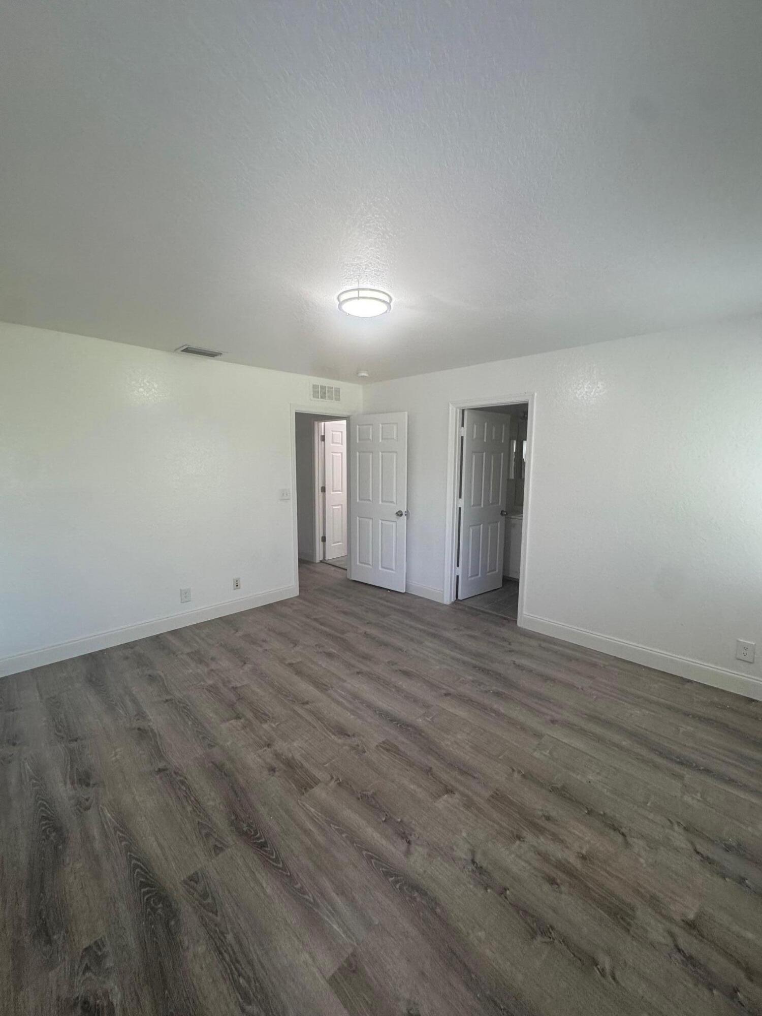 1197 Colonial Palms Way 1197