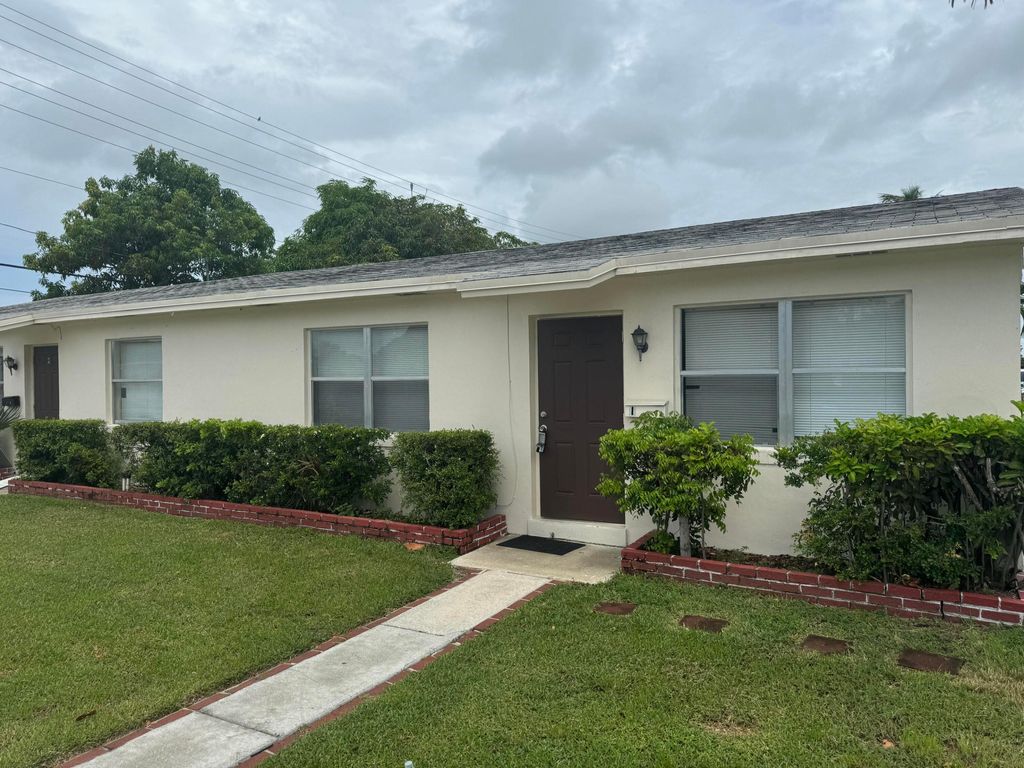 Photo of 1401 N J Street #A, Lake Worth Beach, FL 33460 (MLS # B26026922)