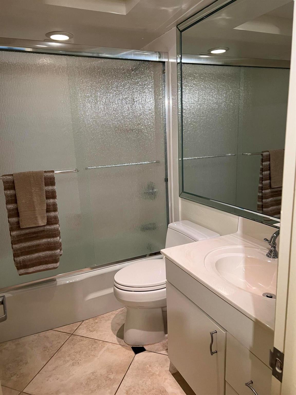 MAYAN TOWERS CONDO I - Residential