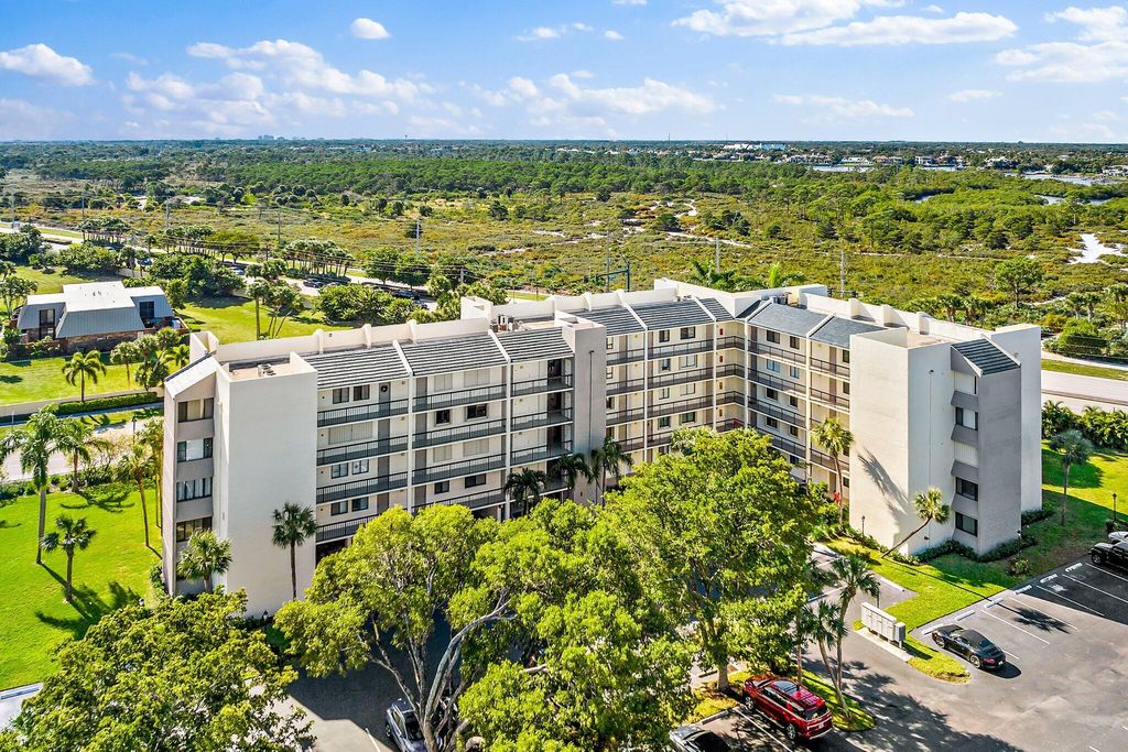 Photo of 1605 S Us Highway 1 #M1-202, Jupiter, FL 33477 (MLS # R11169264)