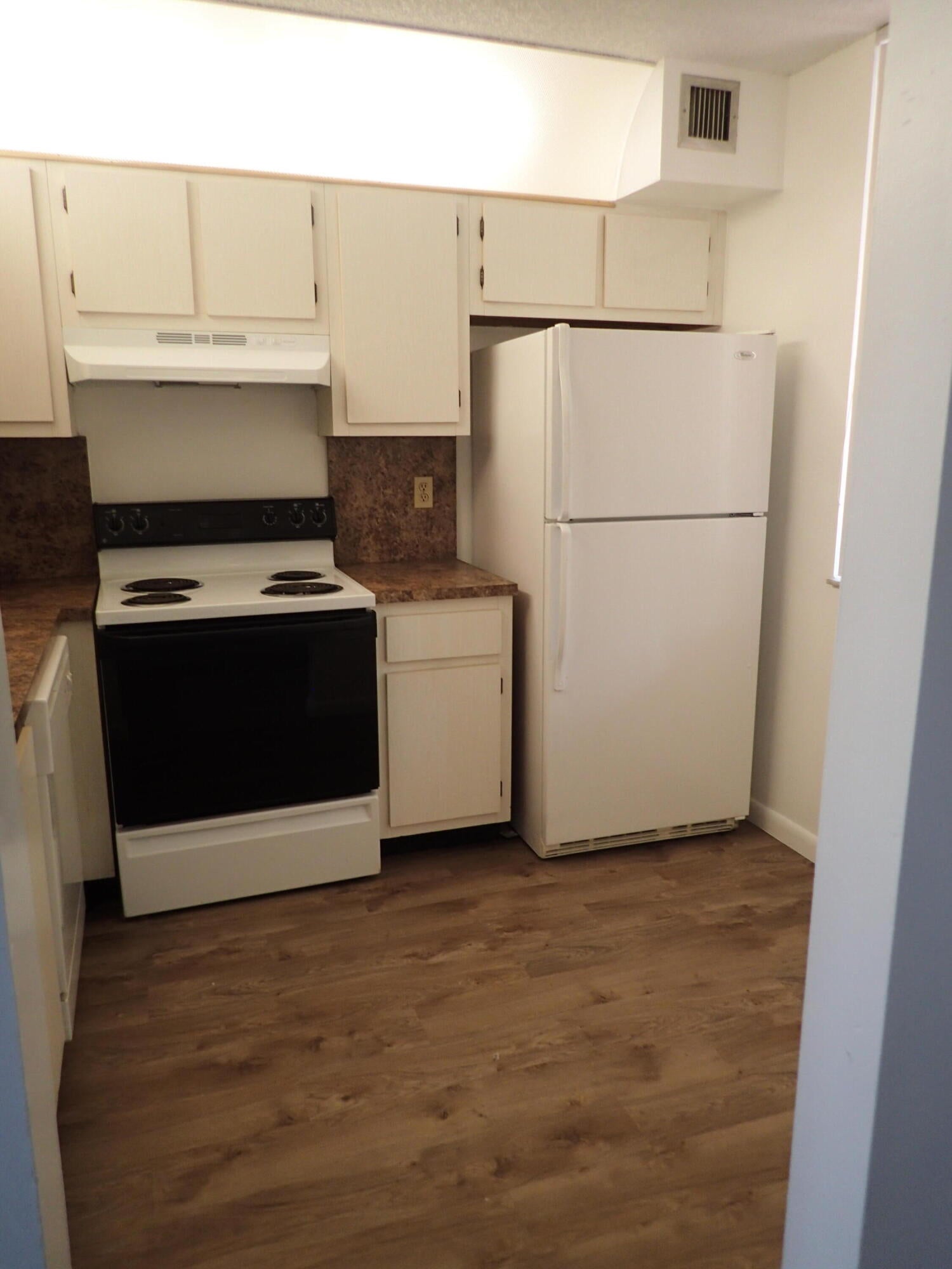 2820 SOMERSET 206O