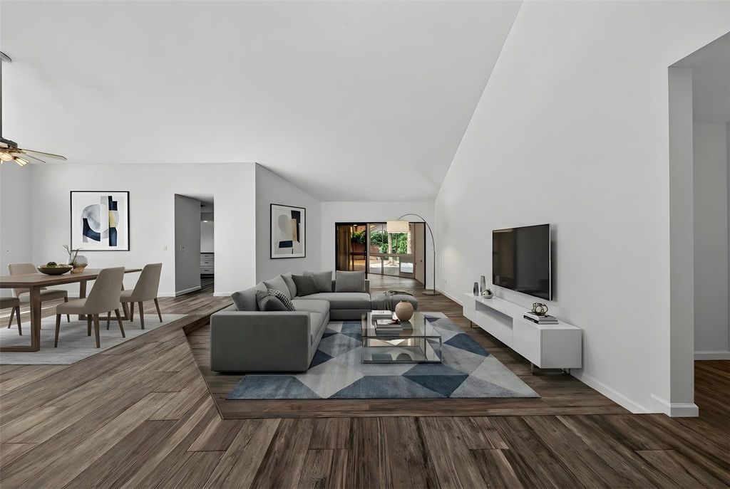 Photo of 23203 L Ermitage Circle, Boca Raton, FL 33433 (MLS # F10552337)