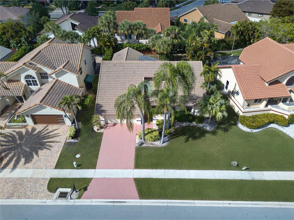 Photo of 23203 L Ermitage Circle, Boca Raton, FL 33433 (MLS # F10552337)