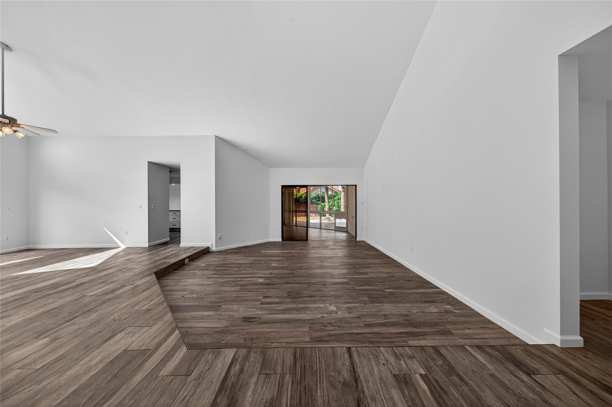 23203 L Ermitage Circle