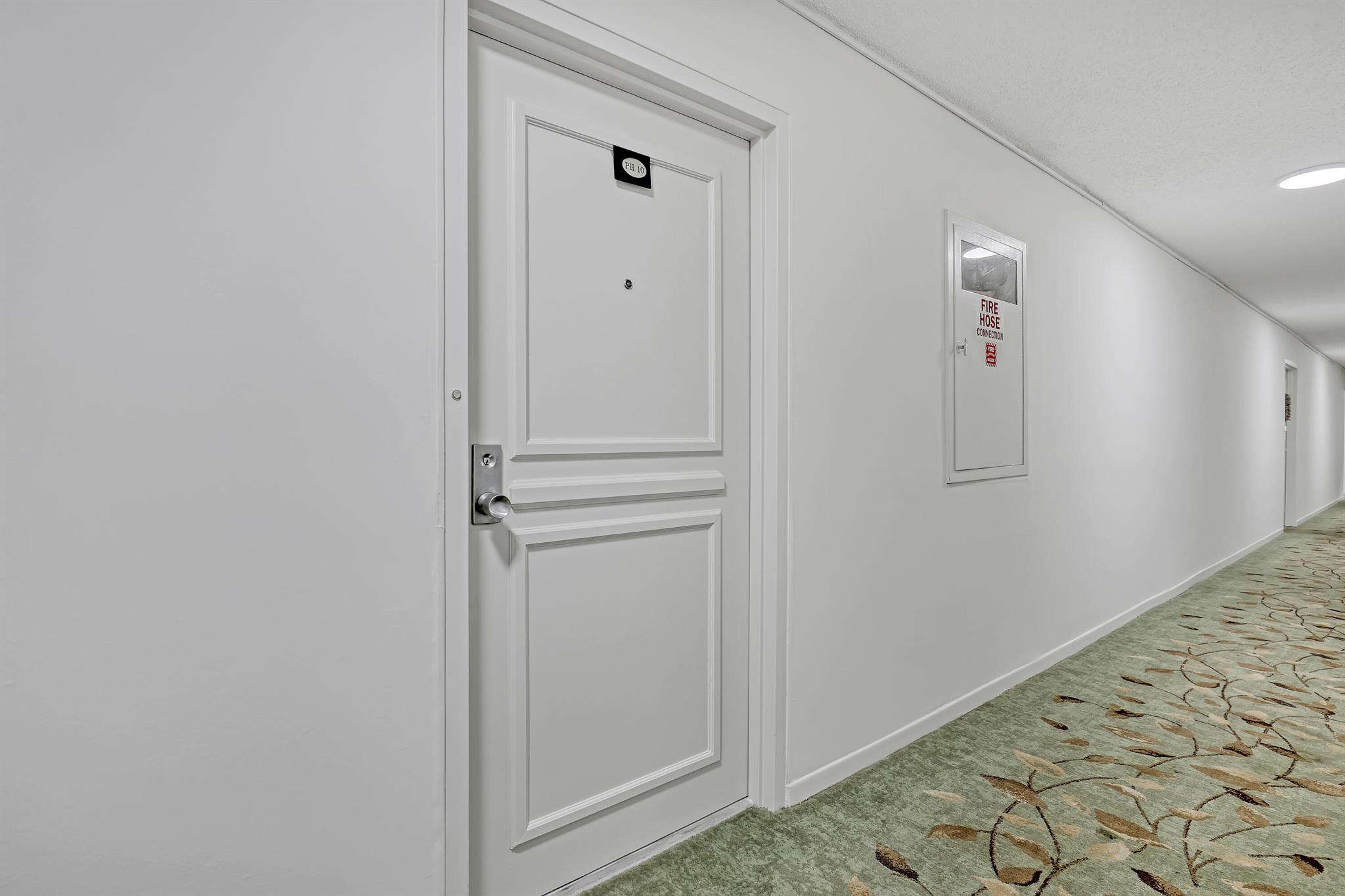 MAYFAIR LAKE - Residential Lease