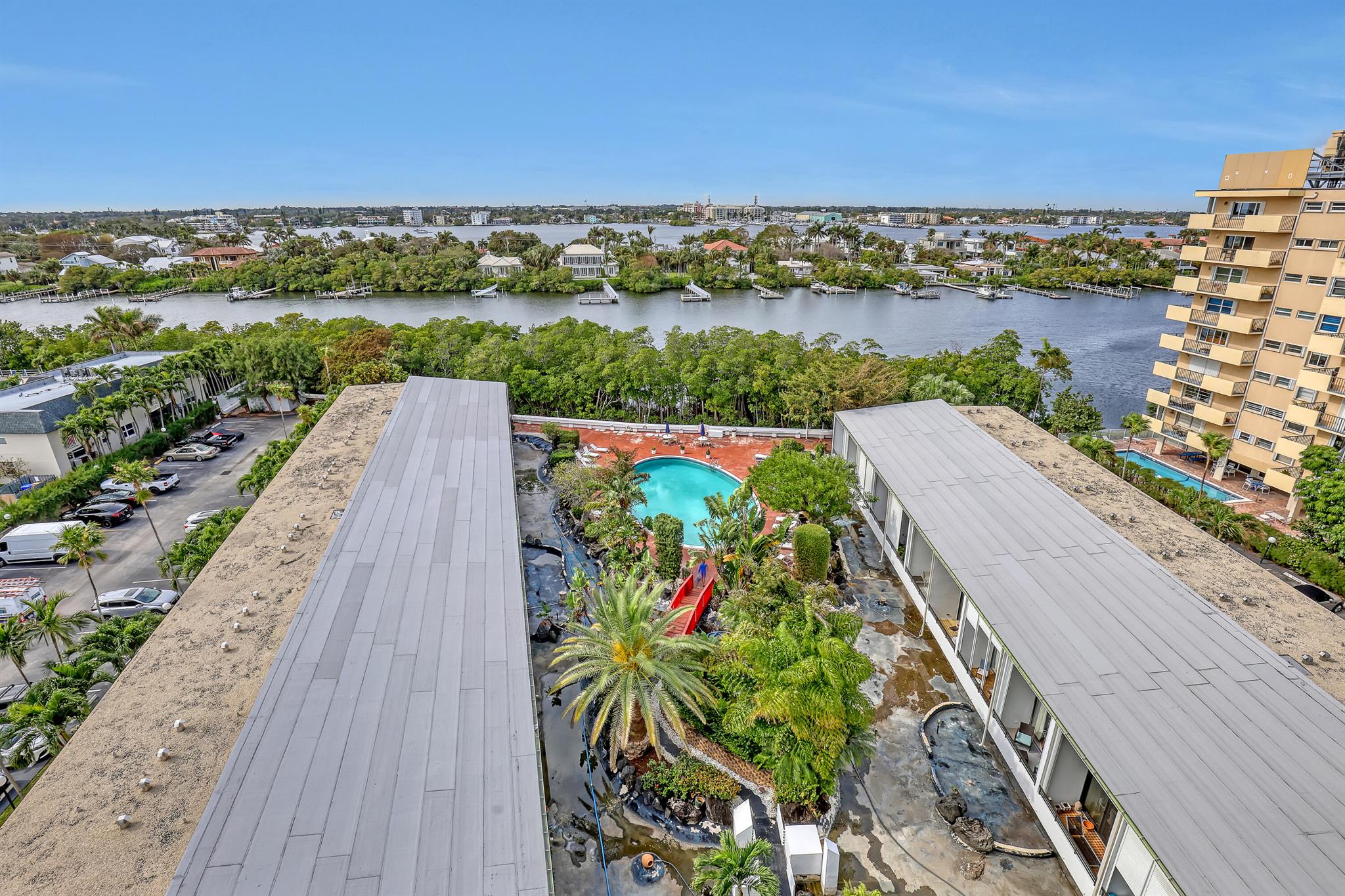 MAYFAIR LAKE - Residential Lease
