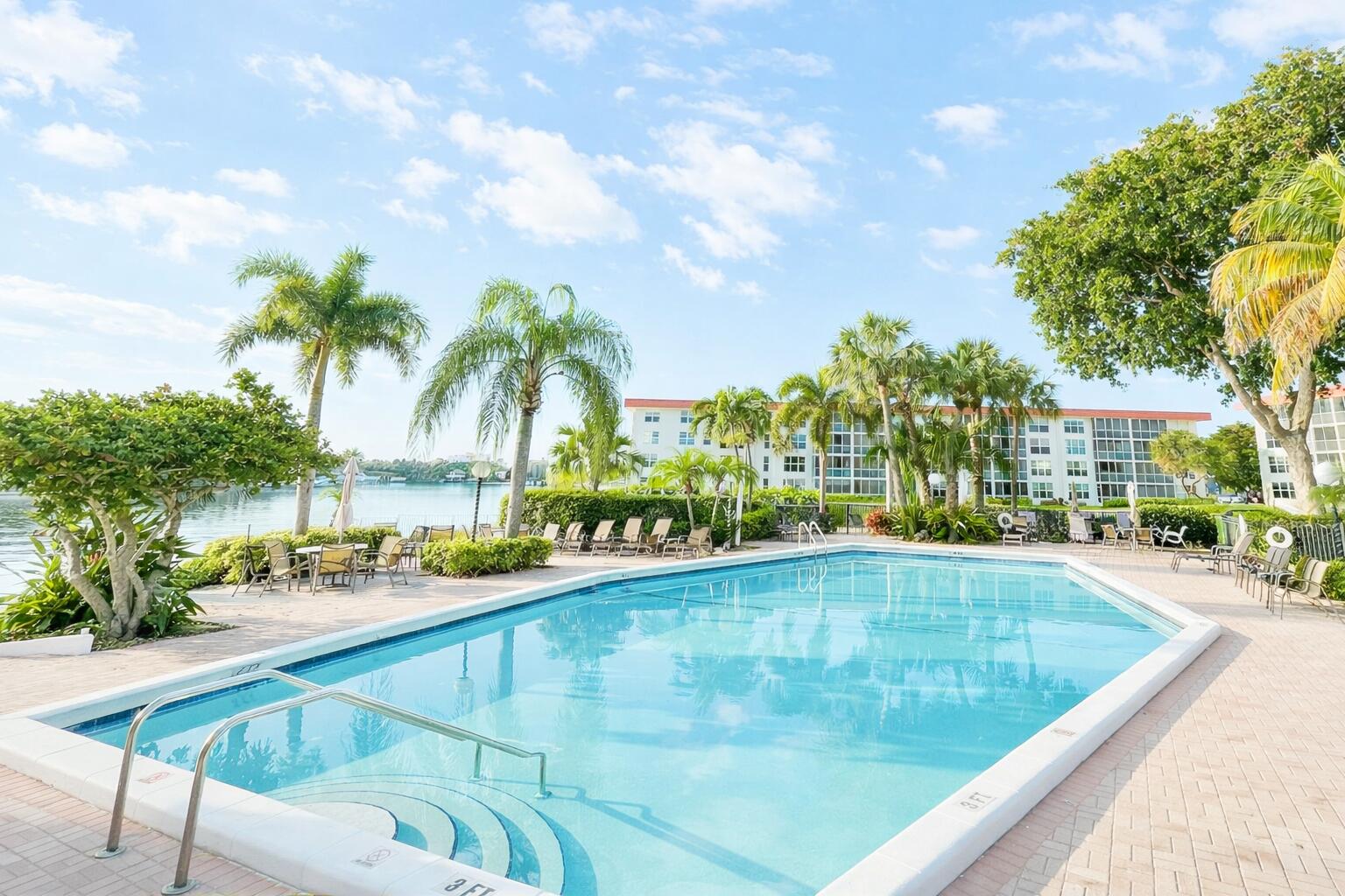 3180 NE 48th Court 215