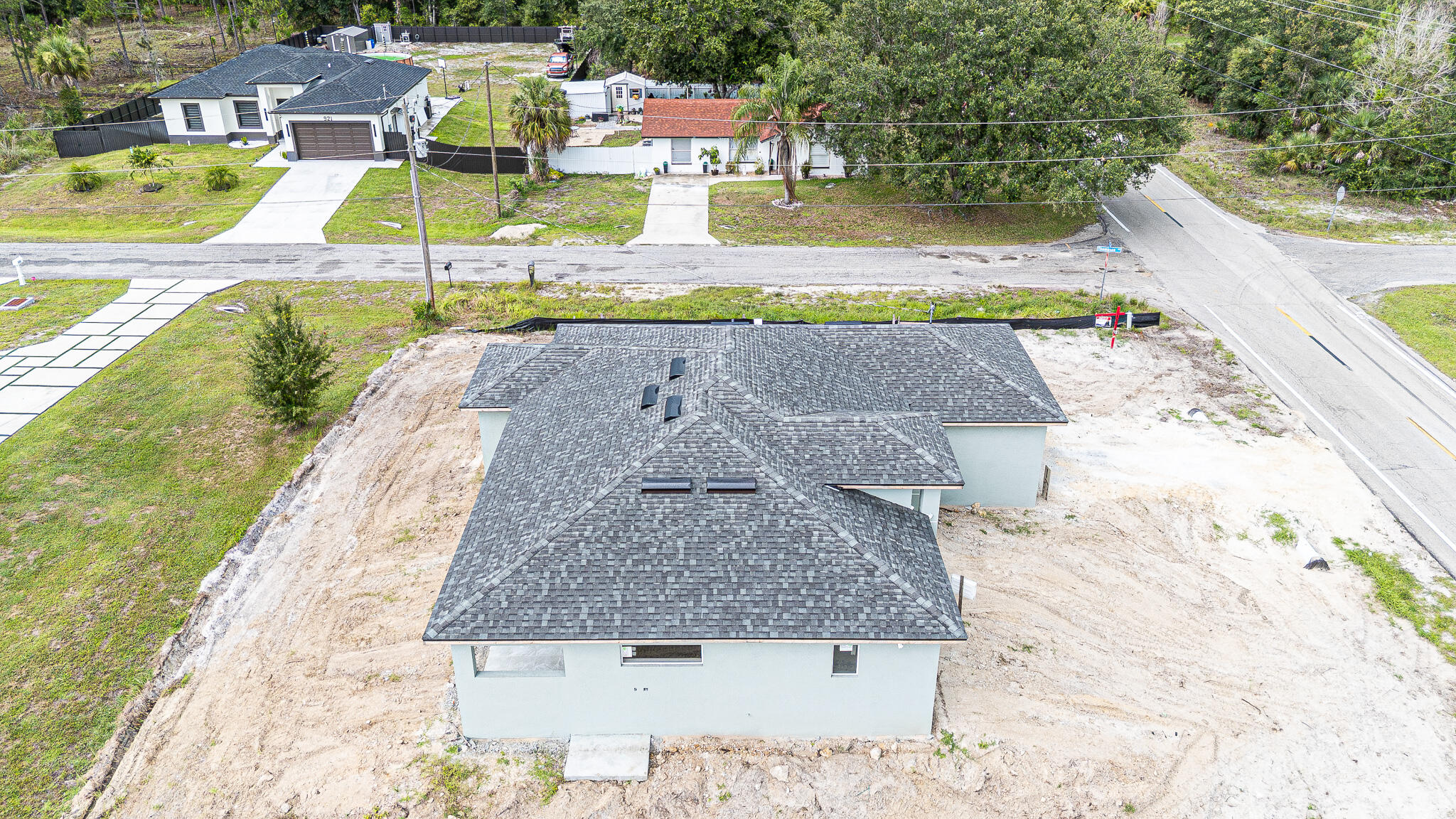 1300 E 10th Street