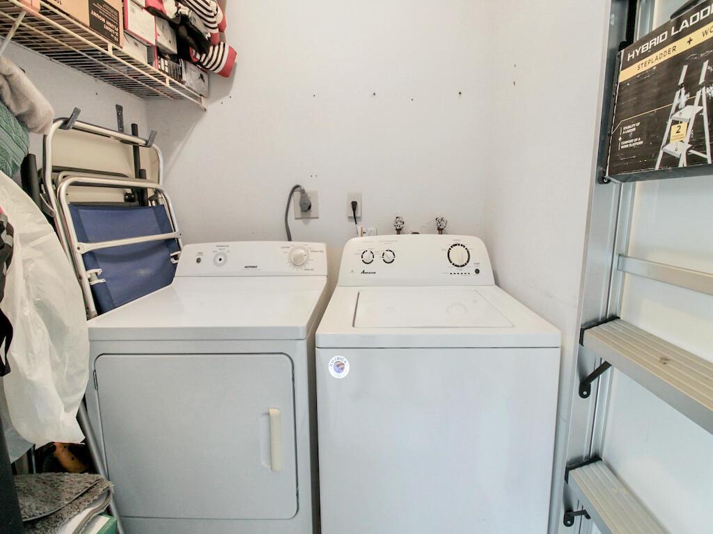 Ashmont Condo Kings Point - Residential