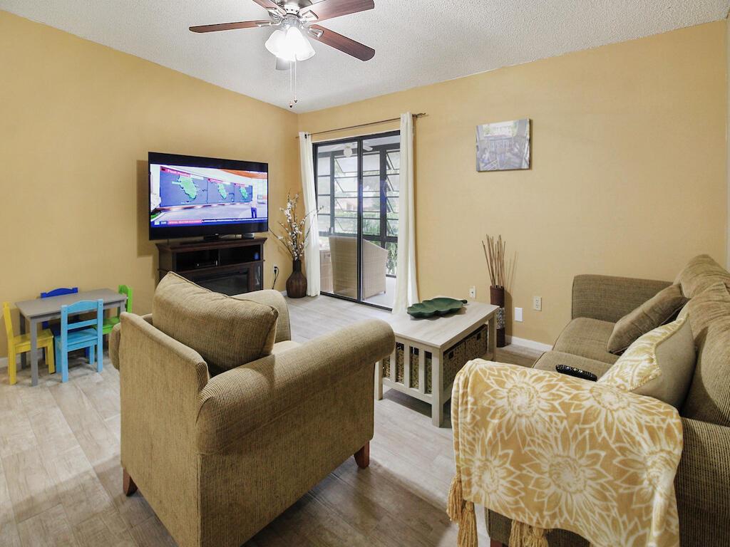 Ashmont Condo Kings Point - Residential