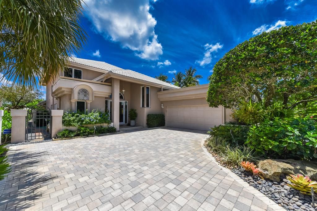 Photo of 17500 Loch Lomond Way, Boca Raton, FL 33496 (MLS # R10804298)