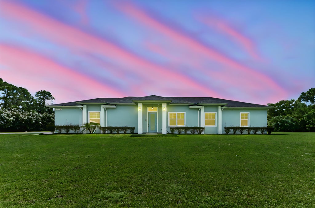 Photo of 13964 157th Court N, Jupiter, FL 33478 (MLS # B26089168)