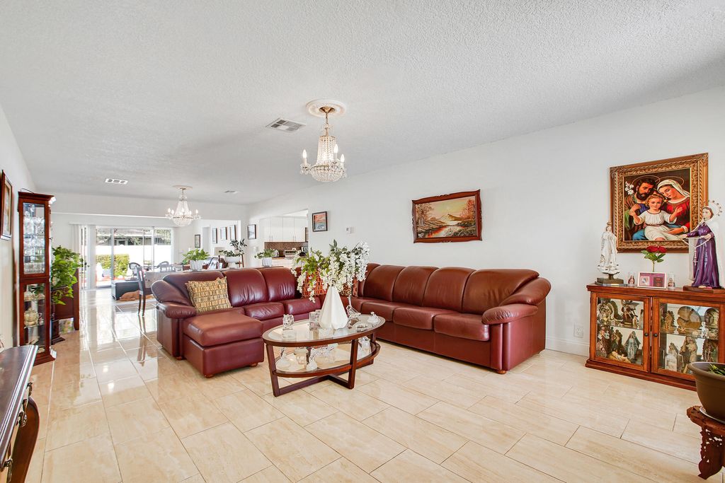Photo of 104 N 31st Court, Hollywood, FL 33021 (MLS # B26016959)