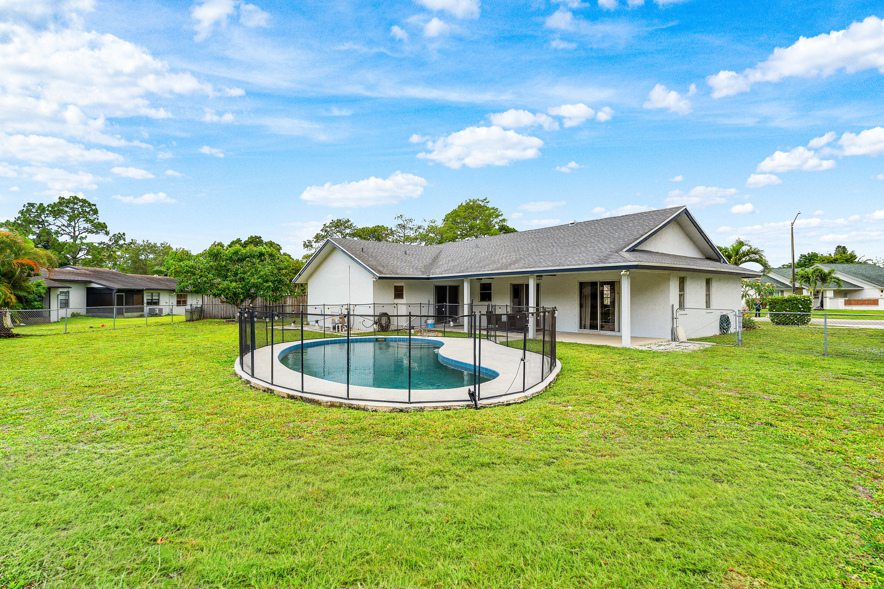 HUNTINGTON WOODS - Residential