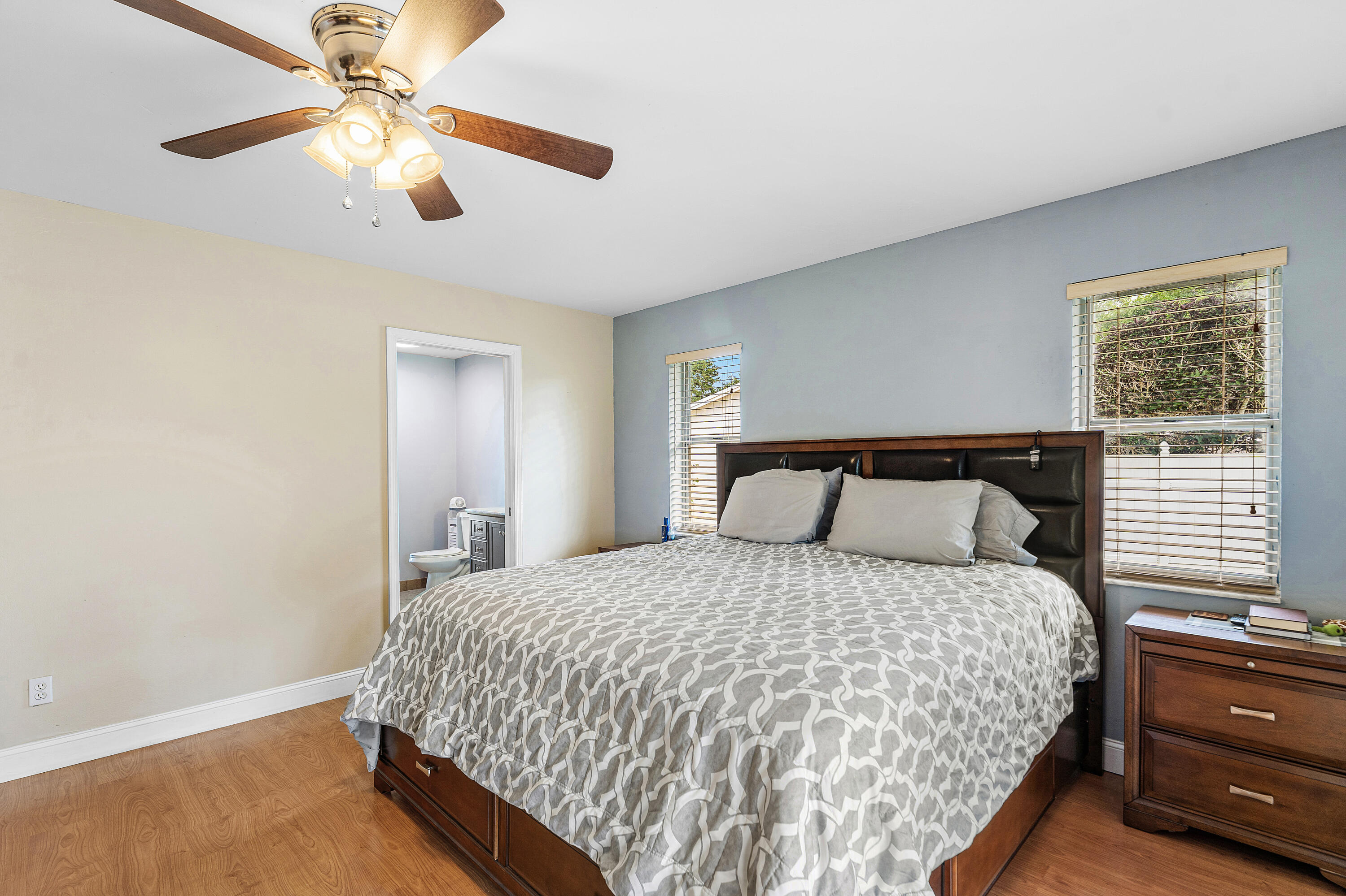 HUNTINGTON WOODS - Residential