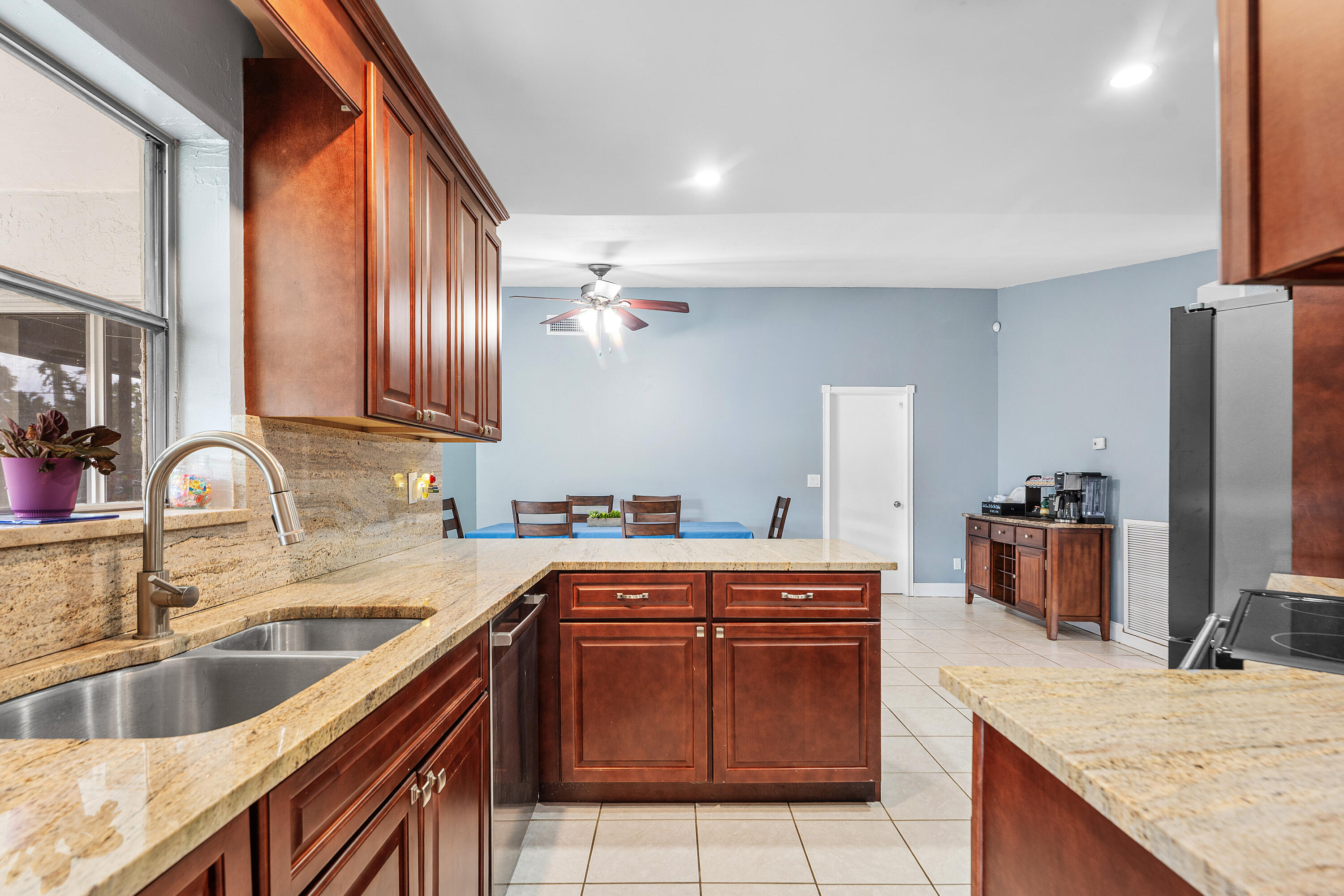 HUNTINGTON WOODS - Residential