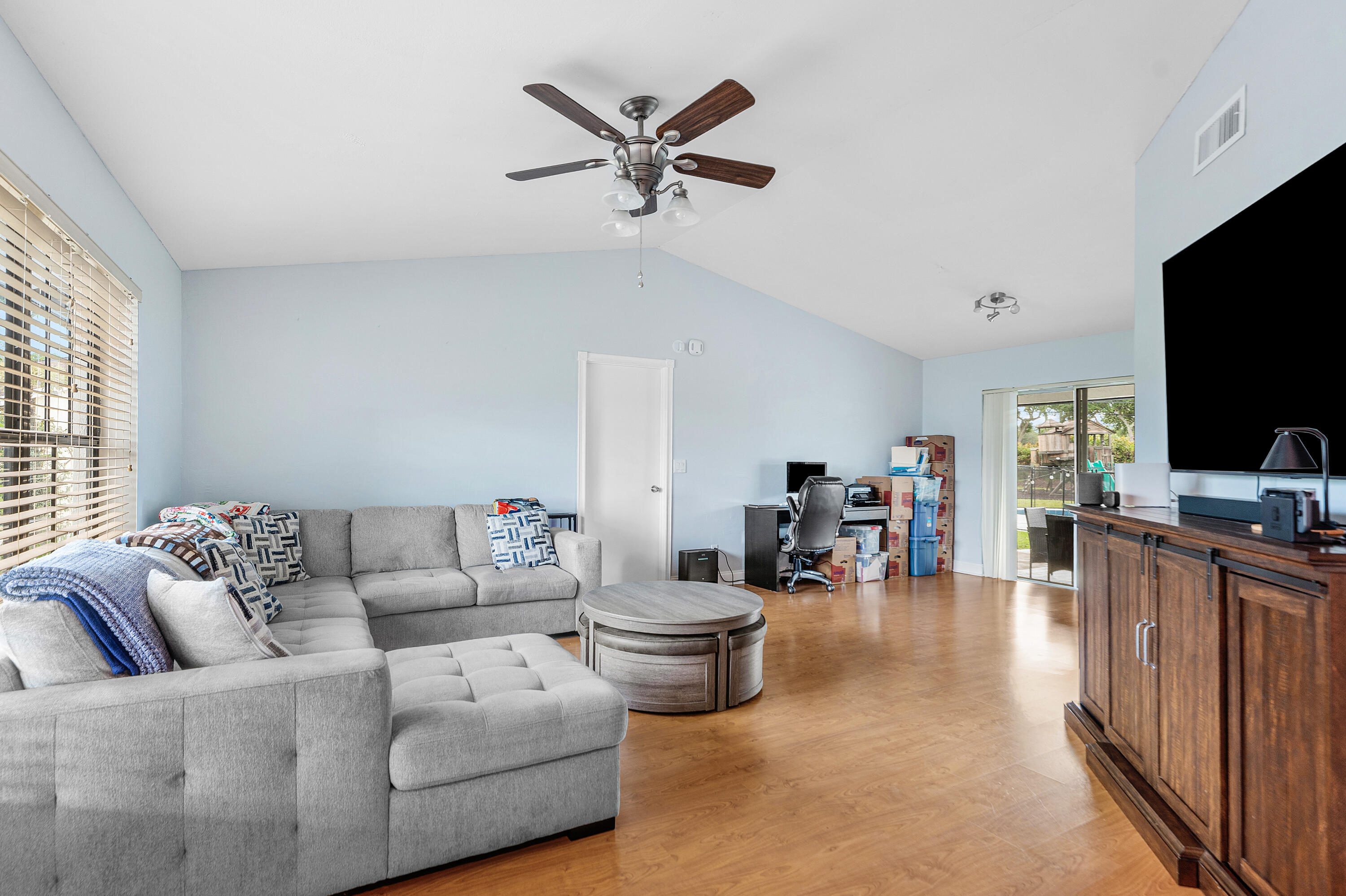 HUNTINGTON WOODS - Residential