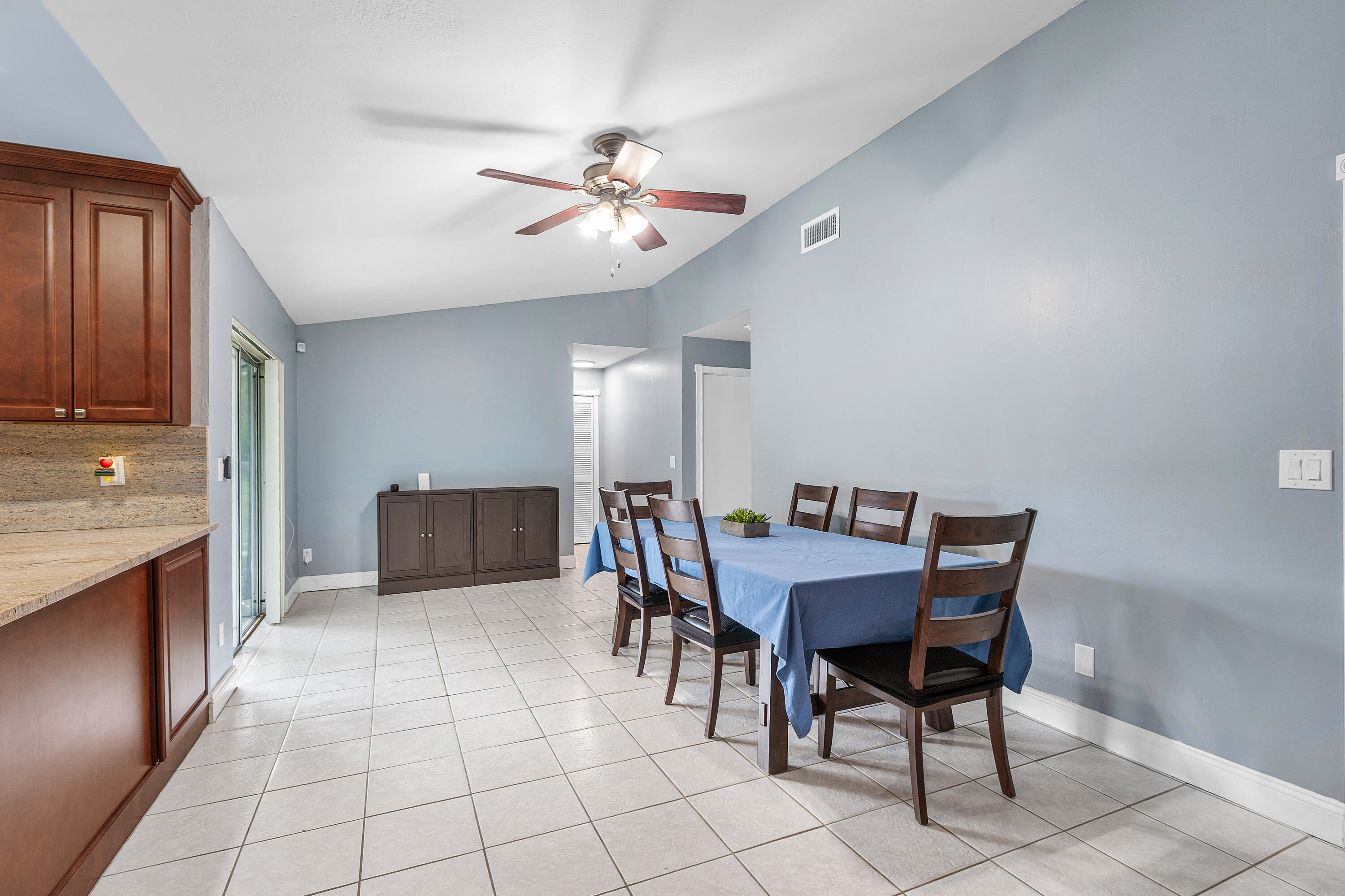 HUNTINGTON WOODS - Residential