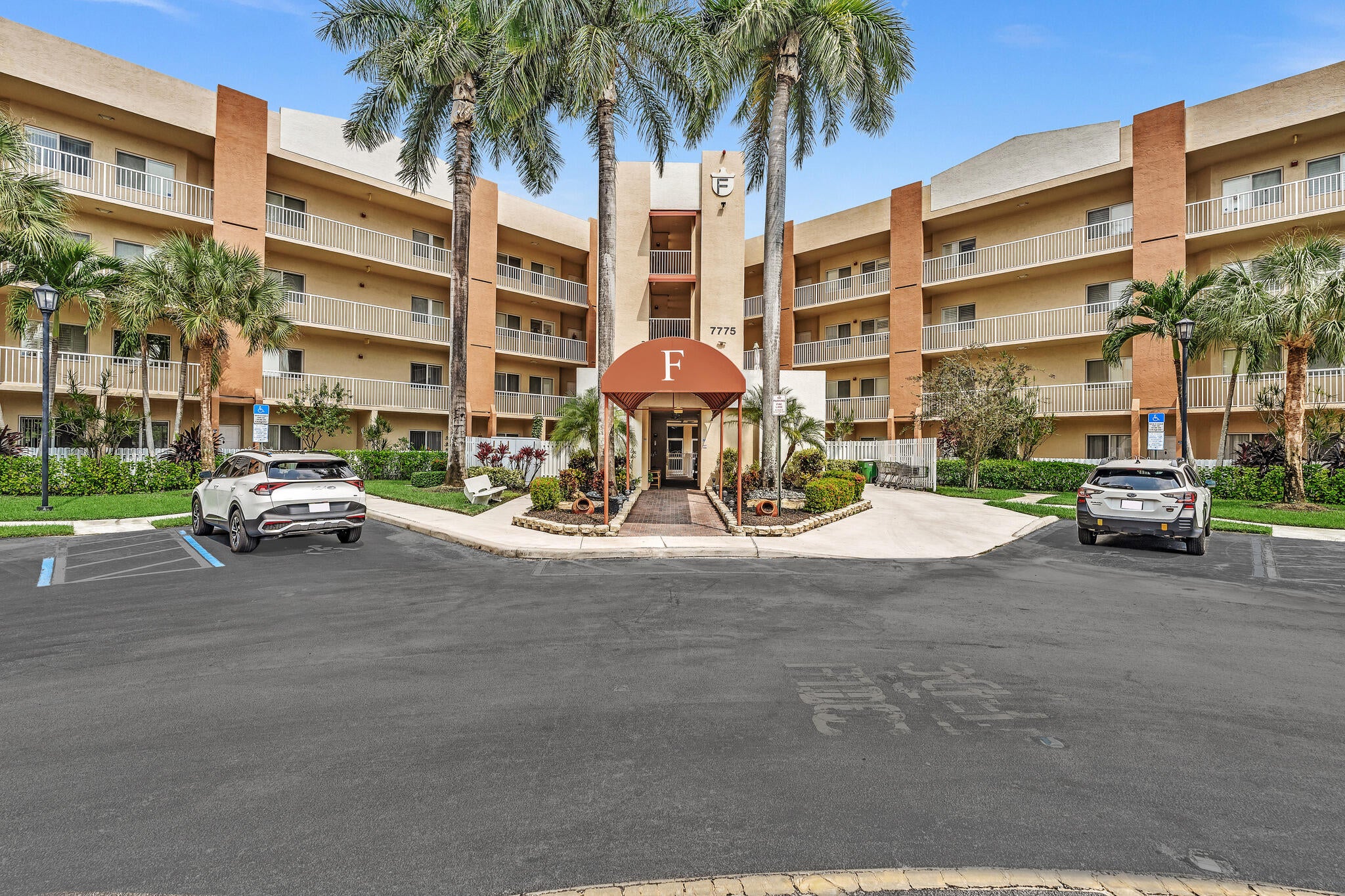 7775 YARDLEY Drive 403