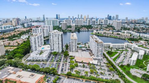 A home in Aventura