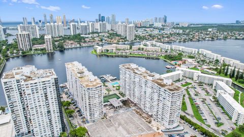 A home in Aventura