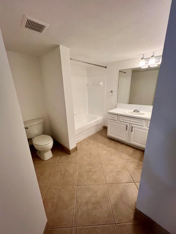 HYPOLUXOS MARINERS CAY CO - Residential