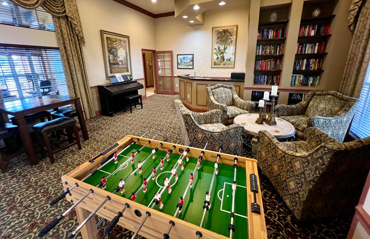 HYPOLUXOS MARINERS CAY CONDO - Residential