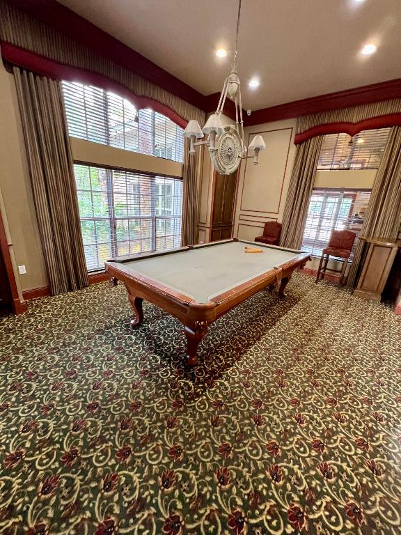 HYPOLUXOS MARINERS CAY CONDO - Residential