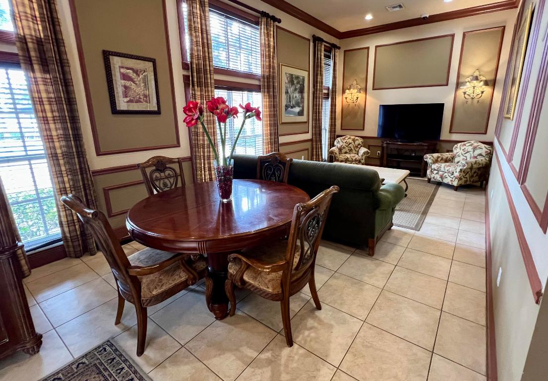 HYPOLUXOS MARINERS CAY CONDO - Residential