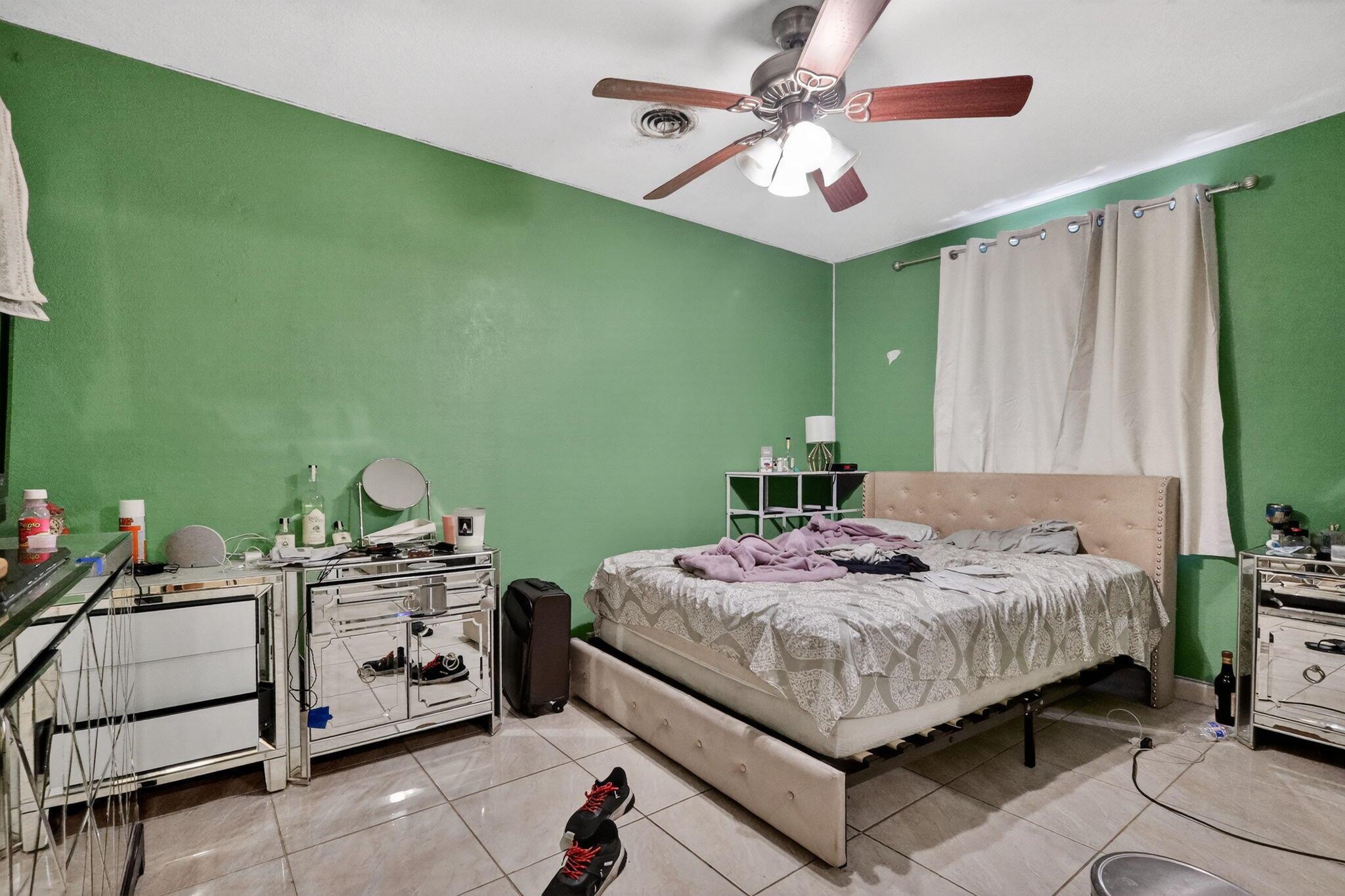 NORTH SHORE HEIGHTS - Residential