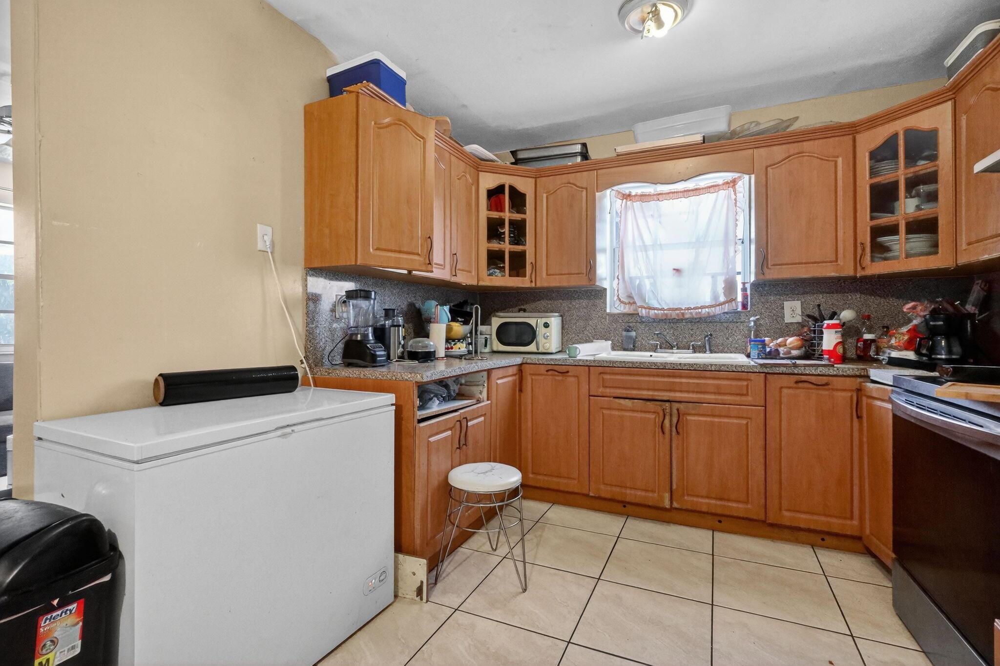 NORTH SHORE HEIGHTS - Residential