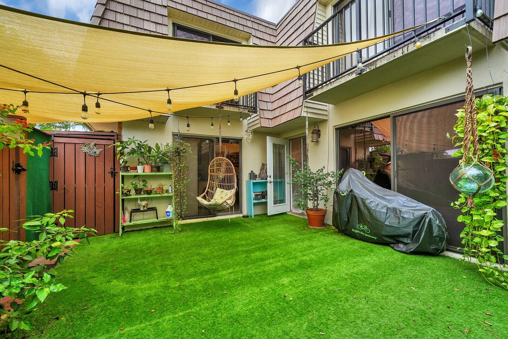 Photo of 2716 SW 15th Street, Deerfield Beach, FL 33442 (MLS # B26072210)