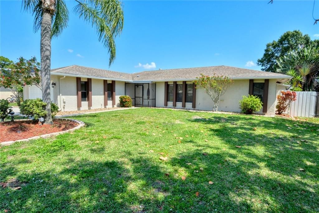 Photo of 943 SE Browning Ave Ave, Port Saint Lucie, FL 34983 (MLS # F10331222)