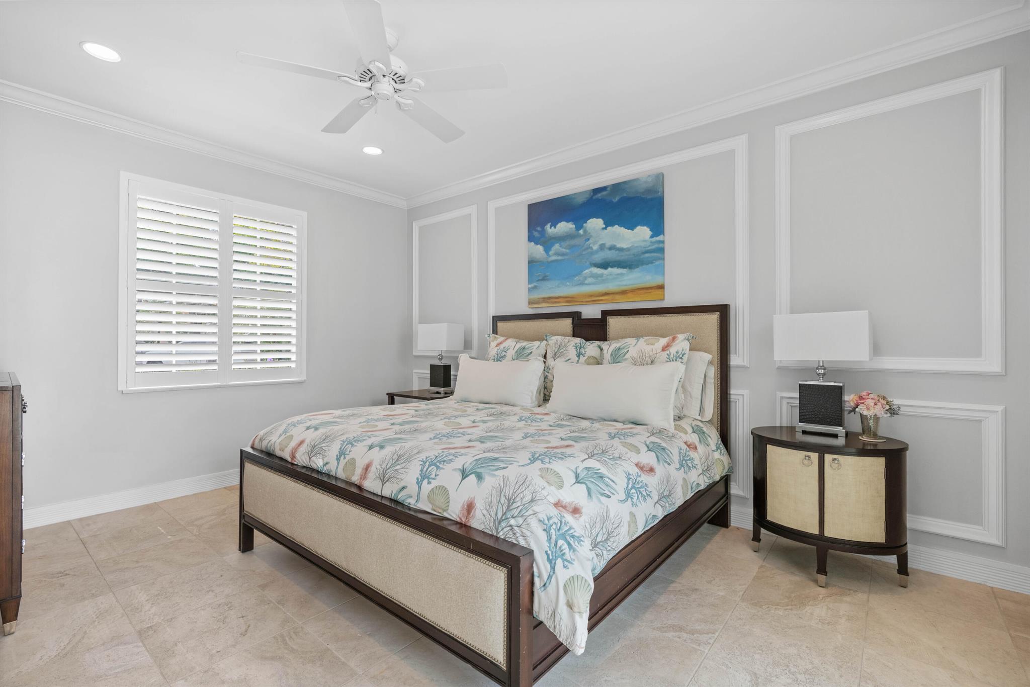 ADMIRALS COVE - Residential