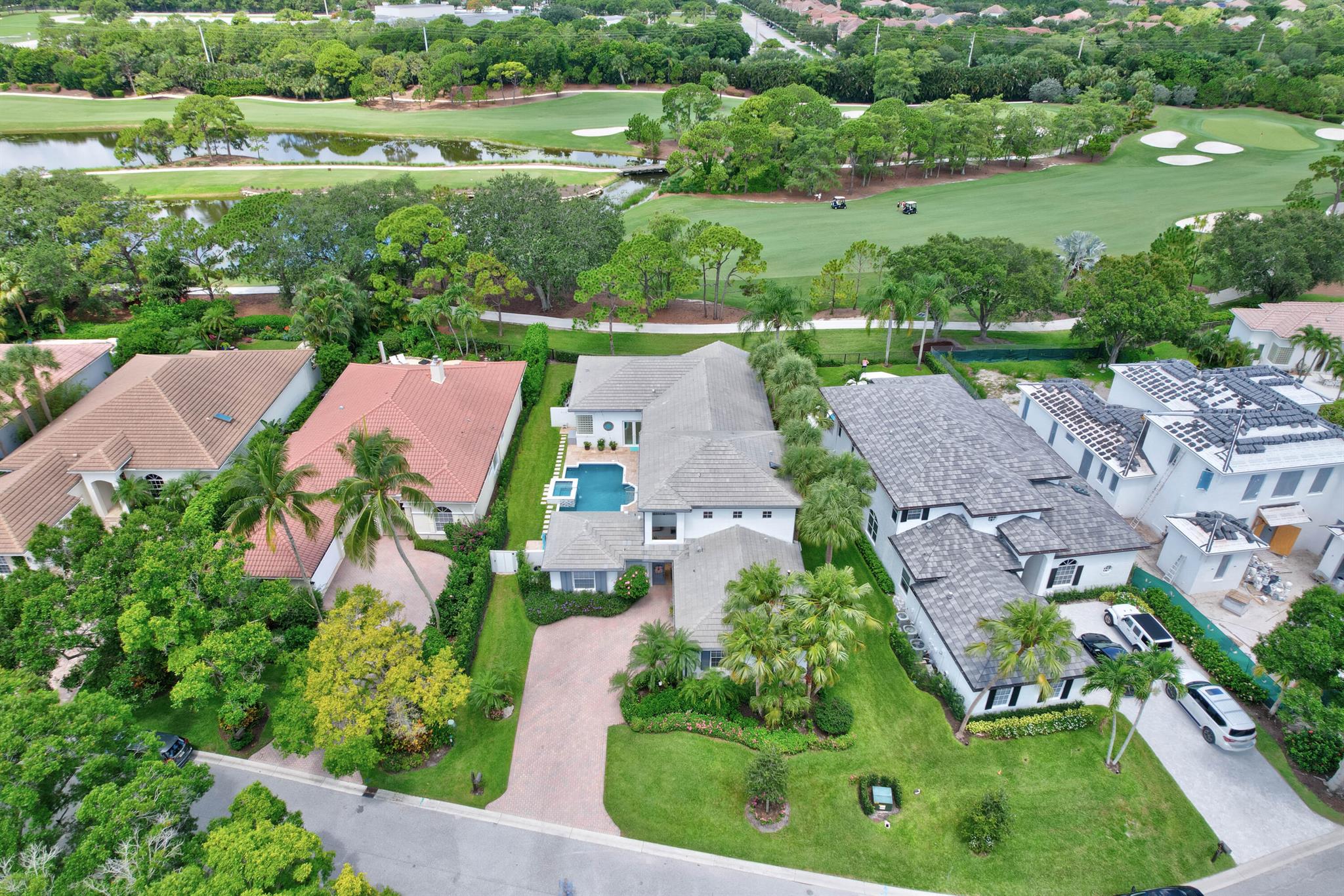 ADMIRALS COVE - Residential