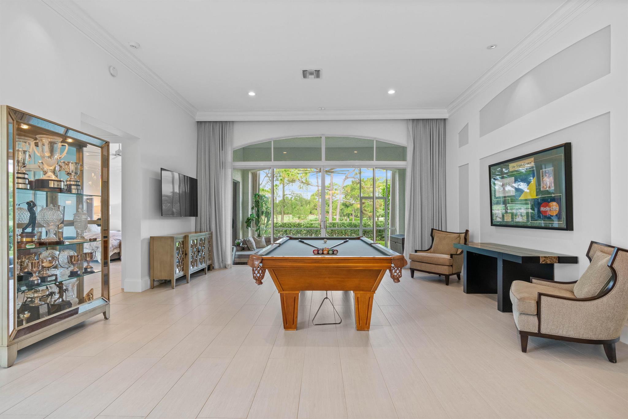 ADMIRALS COVE - Residential