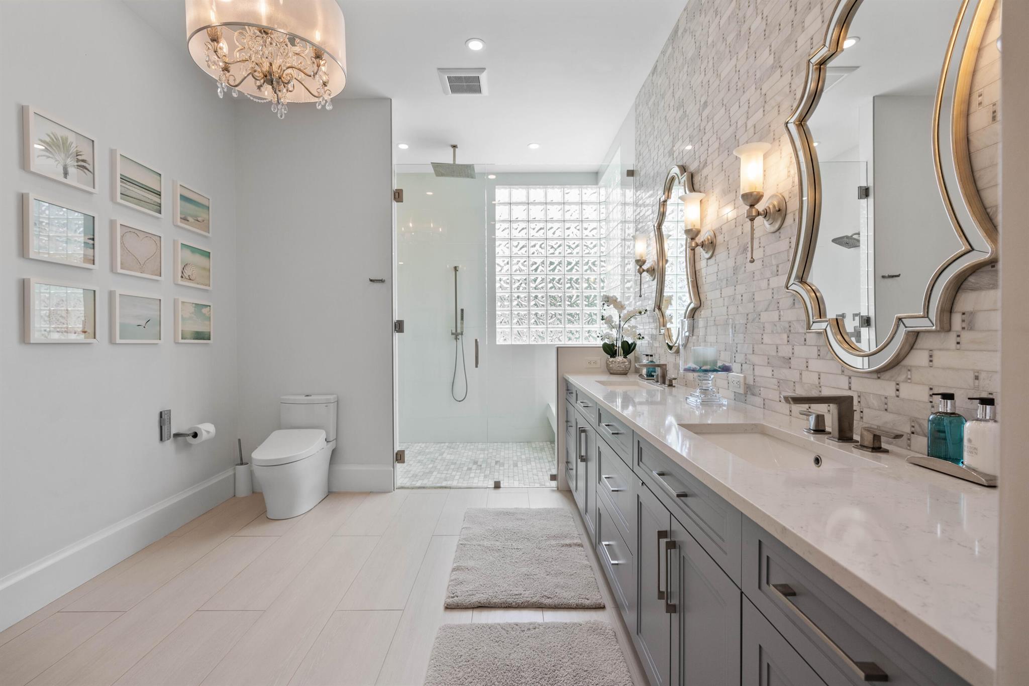 ADMIRALS COVE - Residential