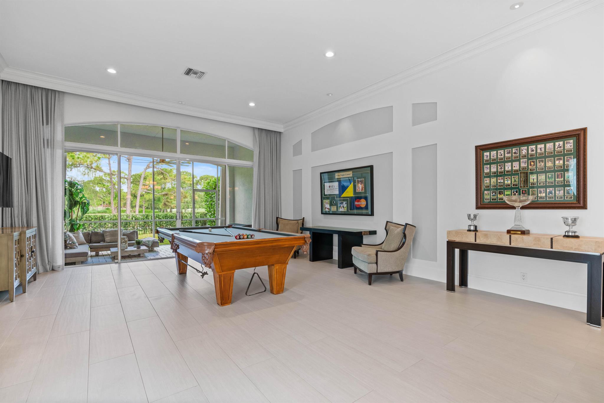 ADMIRALS COVE - Residential