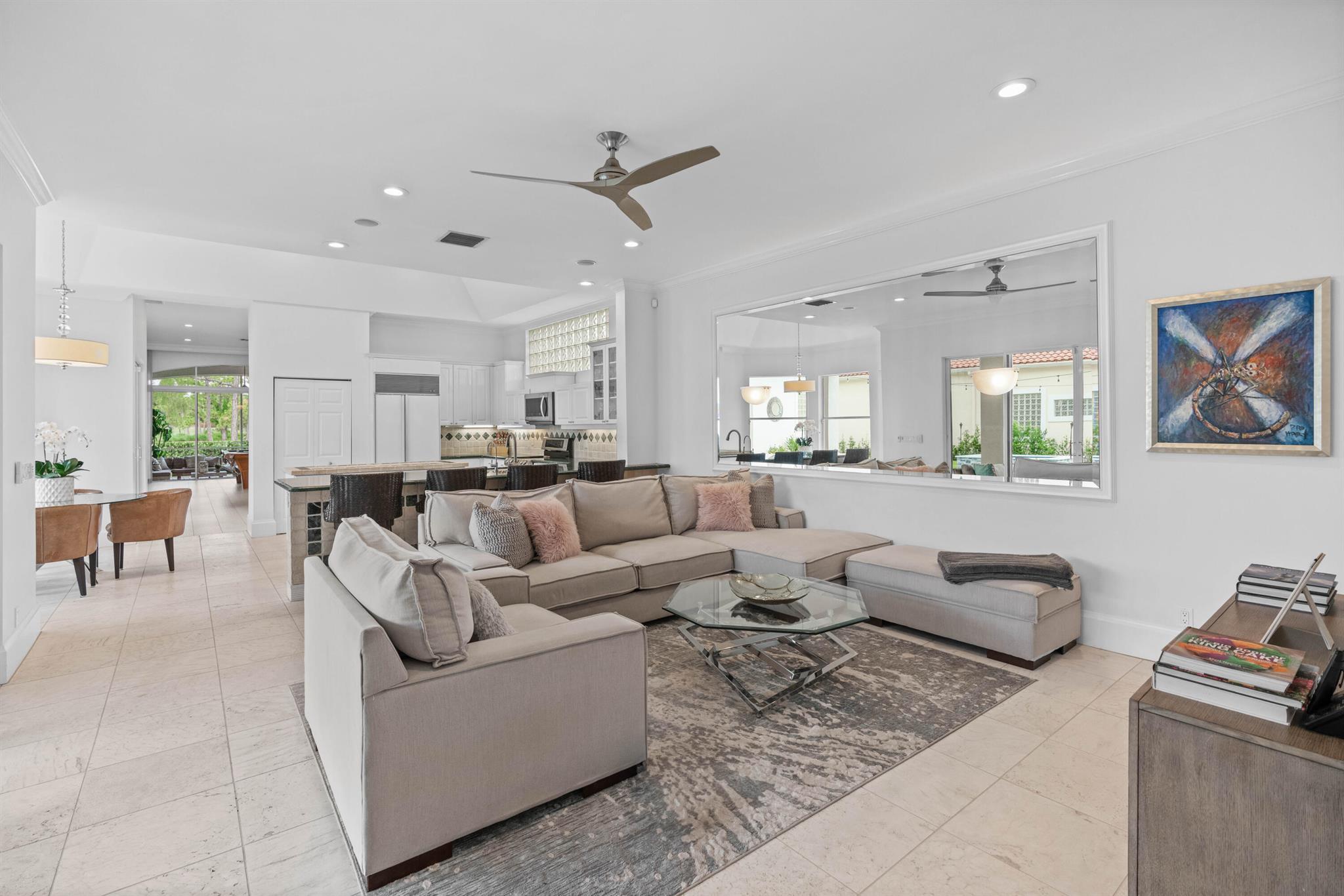 ADMIRALS COVE - Residential