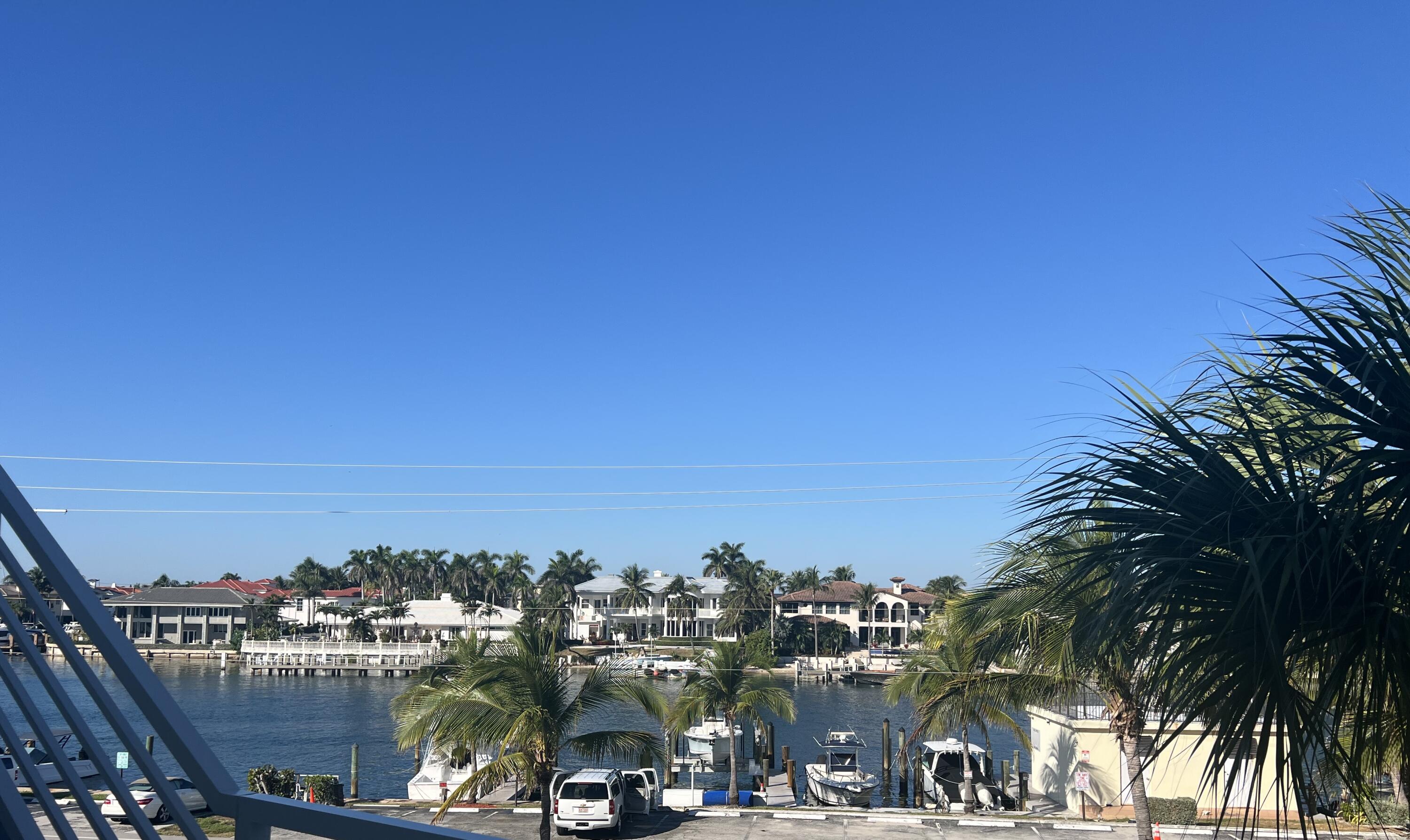 1041 Hillsboro Mile 18